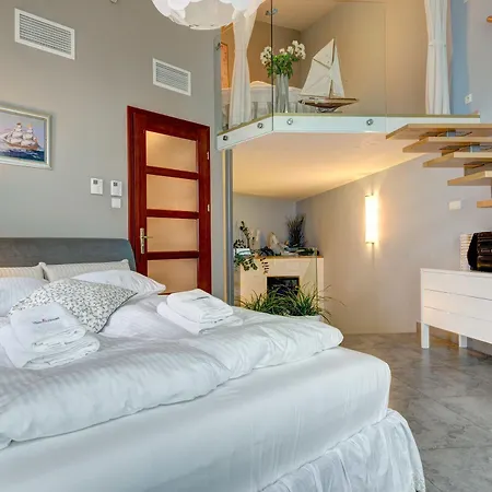 Dom & House - Sea Towers Apartment