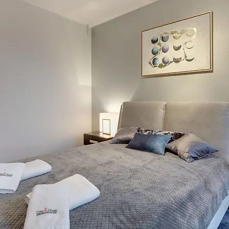 Dom & House - Sea Towers Apartment *