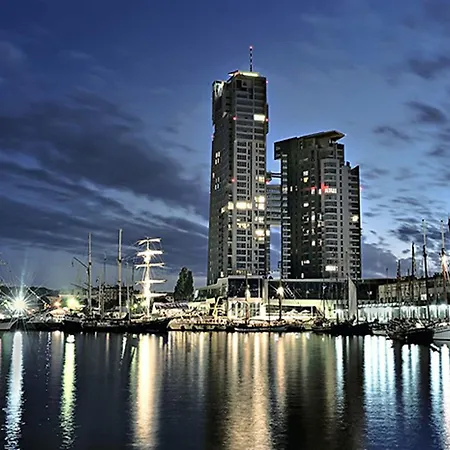 Dom & House - Sea Towers Apartment